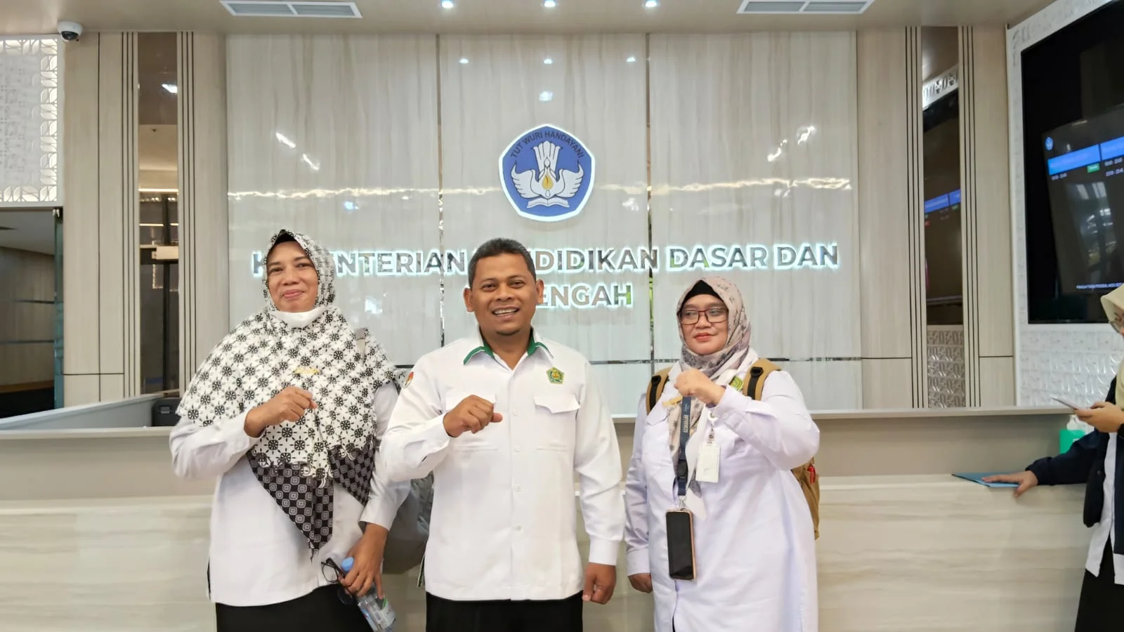 Layanan Akademik dan Bimbingan Queen Education Centre